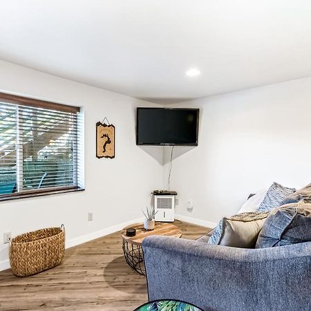 Appartamento Driftwood Waterfront Gem Sandpoint Esterno foto